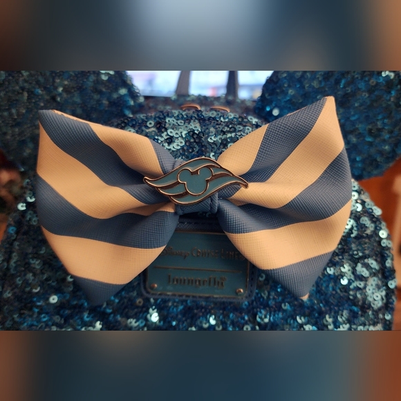 Disney Cruiseline Loungefly Mini Backpack - Picture 5 of 6